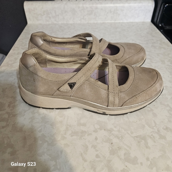 ARAVON WOMENS 8.5 VELCO STRAP SLIP ON SHOE - Picture 5 of 12